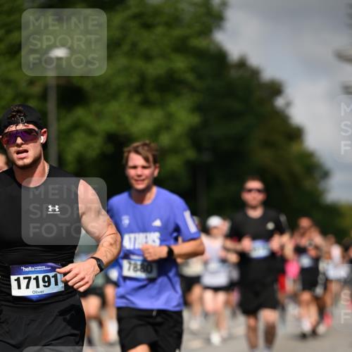 29.06.2025 - hella hamburg halbmarathon Dr. Thomas Lammeyer http://msf.ph/oto/8213513 29.06.2025 09:49:08 Kennedybrücke 57, 1686, 1707, 1894, 4129, 4463, 5187, 5550, 6878, 7055, 7186, 7880, 7965, 8062, 8190, 9345, 10484, 10876, 11120 meine-sportfotos.de