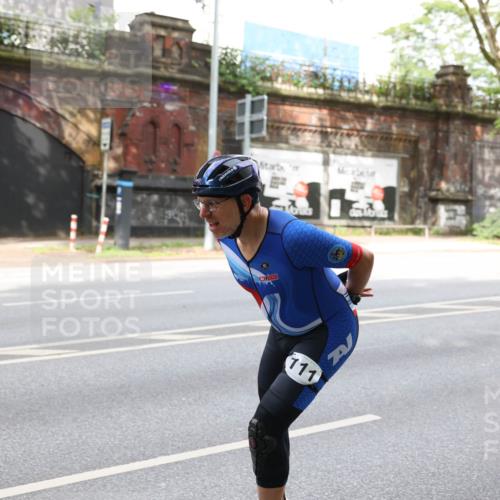 29.06.2025 - hella hamburg halbmarathon Yannick Fuchs http://msf.ph/oto/8213606 29.06.2025 09:18:42 20KM 111 meine-sportfotos.de