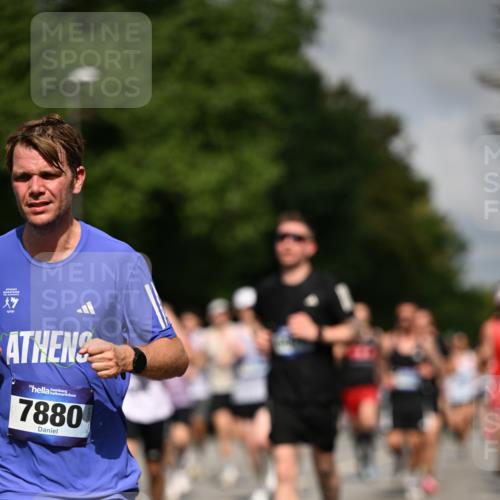 29.06.2025 - hella hamburg halbmarathon Dr. Thomas Lammeyer http://msf.ph/oto/8213626 29.06.2025 09:49:09 Kennedybrücke 57, 1686, 1707, 1894, 4463, 5187, 5550, 6878, 7055, 7186, 7880, 7965, 8062, 8190, 9345, 10484, 10876, 11120 meine-sportfotos.de