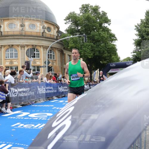 29.06.2025 - hella hamburg halbmarathon Strokosch-Dieckow http://msf.ph/oto/8213680 29.06.2025 10:23:50 Ziel 6699, 7963, 9447, 10780, 11194, 12360, 13440 meine-sportfotos.de
