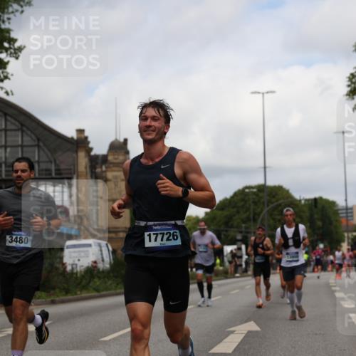 29.06.2025 - hella hamburg halbmarathon Yannick Fuchs http://msf.ph/oto/8213809 29.06.2025 10:32:36 20KM 1505, 3480, 7152, 7154, 7229, 7743, 8002, 8571, 9171, 9643, 9944, 10793, 10922, 11106, 11952, 13148, 13595, 13900, 14274, 15303, 15382, 15888, 16698, 17726, 18193, 18276, 18277, 18529, 18584, 18723 meine-sportfotos.de