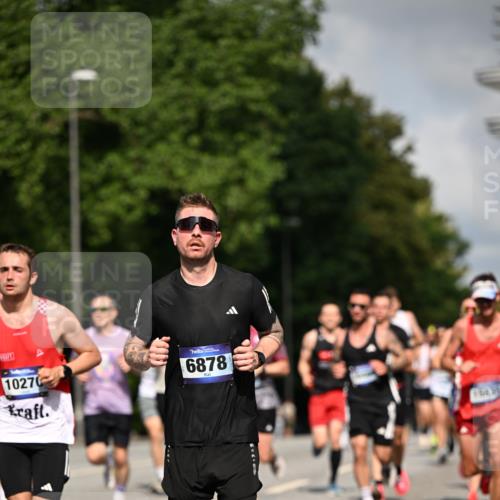 29.06.2025 - hella hamburg halbmarathon Dr. Thomas Lammeyer http://msf.ph/oto/8213890 29.06.2025 09:49:10 Kennedybrücke 57, 1686, 1707, 1894, 4463, 5187, 5550, 6878, 7055, 7186, 7880, 7965, 8062, 9345, 10484, 10876, 11120 meine-sportfotos.de