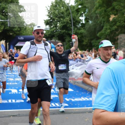 29.06.2025 - hella hamburg halbmarathon Zöllner http://msf.ph/oto/8213952 29.06.2025 10:50:45 Ziel 1399, 2234, 2788, 4346, 6662, 6712, 7134, 7583, 7786, 7952, 8657, 9057, 11356, 13701, 13808, 13875, 15426, 15519, 15720, 16291, 17129, 17908, 18229, 18370, 18413, 18820 meine-sportfotos.de