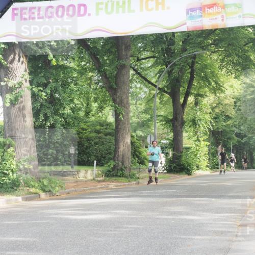 29.06.2025 - hella hamburg halbmarathon KatJ http://msf.ph/oto/8214022 29.06.2025 09:35:46 Zwischen KM18-KM19  meine-sportfotos.de