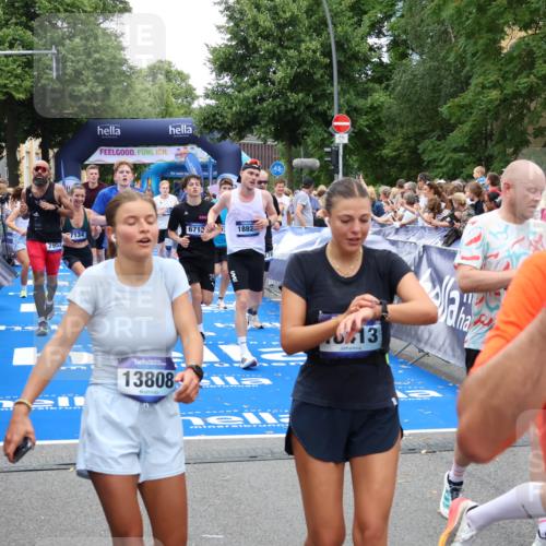 29.06.2025 - hella hamburg halbmarathon Zöllner http://msf.ph/oto/8214089 29.06.2025 10:50:48 Ziel 2234, 2788, 5115, 6712, 7134, 7952, 8657, 11356, 13701, 15426, 15720, 17129, 17908, 18229, 18370, 18820 meine-sportfotos.de