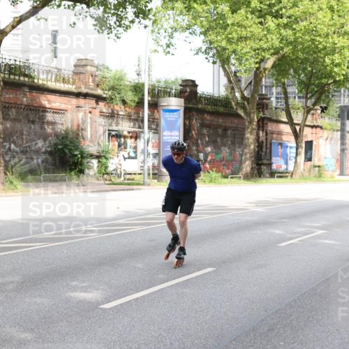 29.06.2025 - hella hamburg halbmarathon Yannick Fuchs http://msf.ph/oto/8214234 29.06.2025 09:19:02 20KM  meine-sportfotos.de