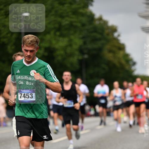 29.06.2025 - hella hamburg halbmarathon Dr. Thomas Lammeyer http://msf.ph/oto/8214238 29.06.2025 10:12:45 Kennedybrücke 1147, 1188, 2190, 2427, 2978, 4859, 5100, 5885, 6590, 6674, 6918, 7198, 7348, 7453, 9457, 9616, 9718, 9823, 9966, 10092, 10609, 10857 meine-sportfotos.de