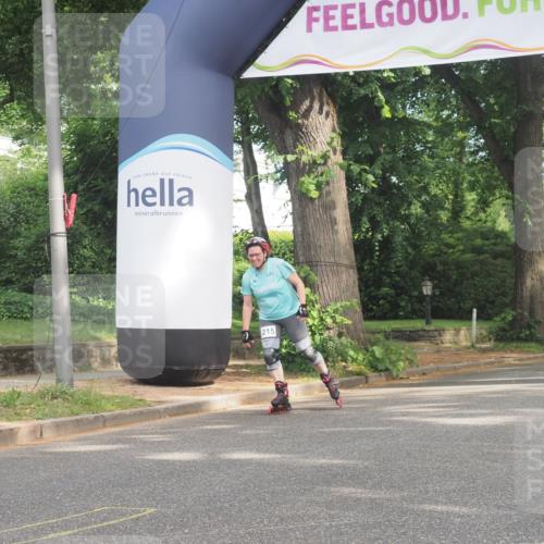 29.06.2025 - hella hamburg halbmarathon KatJ http://msf.ph/oto/8214497 29.06.2025 09:35:50 Zwischen KM18-KM19  meine-sportfotos.de