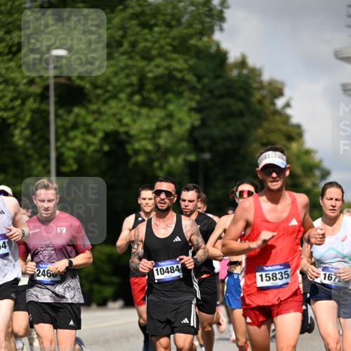 29.06.2025 - hella hamburg halbmarathon Dr. Thomas Lammeyer http://msf.ph/oto/8214681 29.06.2025 09:49:12 Kennedybrücke 57, 1686, 1707, 1894, 4463, 4812, 5187, 5550, 6495, 6878, 7055, 7186, 7880, 7965, 8062, 9345, 10484, 10876, 11120, 11199 meine-sportfotos.de