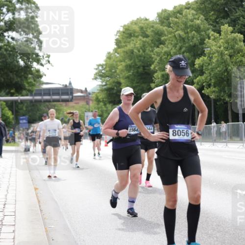 29.06.2025 - hella hamburg halbmarathon Jannik Wohlers http://msf.ph/oto/8214726 29.06.2025 10:26:53 Lombardsbrücke 1530, 2306, 2775, 5495, 5707, 5825, 6259, 7234, 7314, 7944, 8281, 9349, 10077, 11766, 14020, 14021, 15108, 15641, 17049, 17445, 18097, 18976 meine-sportfotos.de