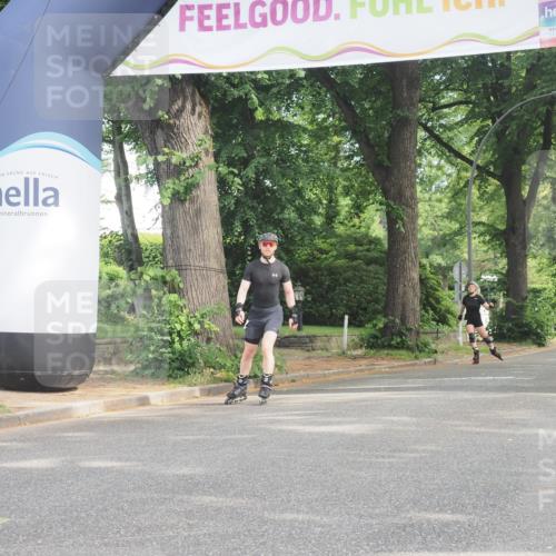 29.06.2025 - hella hamburg halbmarathon KatJ http://msf.ph/oto/8214868 29.06.2025 09:35:54 Zwischen KM18-KM19  meine-sportfotos.de