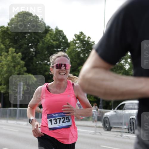 29.06.2025 - hella hamburg halbmarathon Jannik Wohlers http://msf.ph/oto/8214903 29.06.2025 09:49:52 Lombardsbrücke 1615, 1675, 1688, 1803, 2415, 2568, 2826, 3332, 4398, 4823, 5248, 5409, 5436, 5791, 5803, 6704, 7774, 8450, 9017, 9294, 9302, 9365, 9711, 10894, 11767, 12292, 12335, 12540, 12554, 12895, 13725, 14691, 14992, 15225, 15257, 15336, 15435, 15521, 16648, 16697, 17425, 17620, 17973, 18154, 18275, 18276, 18464, 19229 meine-sportfotos.de