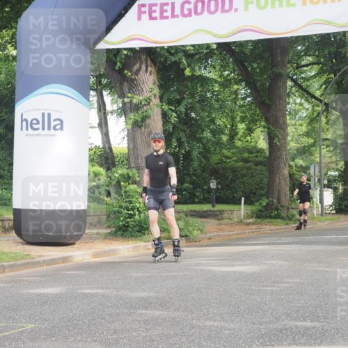 29.06.2025 - hella hamburg halbmarathon KatJ http://msf.ph/oto/8214914 29.06.2025 09:35:54 Zwischen KM18-KM19  meine-sportfotos.de
