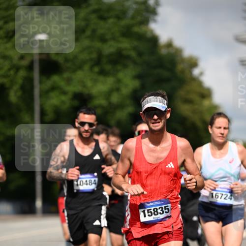 29.06.2025 - hella hamburg halbmarathon Dr. Thomas Lammeyer http://msf.ph/oto/8214952 29.06.2025 09:49:13 Kennedybrücke 57, 1686, 1707, 1894, 4463, 4812, 5187, 5550, 6495, 6878, 7055, 7186, 7880, 7965, 8062, 9345, 10453, 10484, 10876, 11120, 11199 meine-sportfotos.de