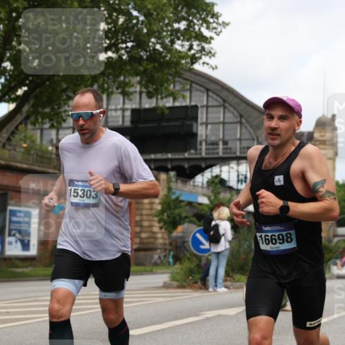 29.06.2025 - hella hamburg halbmarathon Yannick Fuchs http://msf.ph/oto/8214956 29.06.2025 10:32:40 20KM 1042, 1615, 1688, 3480, 3530, 7152, 7154, 7229, 7743, 8002, 8571, 9171, 9643, 10793, 11952, 13595, 13900, 14274, 14992, 15303, 15382, 15888, 16698, 17726, 18193, 18276, 18277, 18529, 18584, 18723 meine-sportfotos.de
