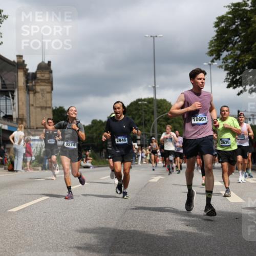 29.06.2025 - hella hamburg halbmarathon Yannick Fuchs http://msf.ph/oto/8215003 29.06.2025 10:45:34 20KM 1335, 2636, 2718, 2823, 2946, 4033, 4297, 4404, 4839, 4967, 5087, 5336, 5600, 5820, 6776, 7224, 7786, 7943, 8413, 8856, 8930, 8989, 9074, 9214, 9476, 9656, 9739, 9793, 9869, 9959, 10057, 10667, 10691, 10868, 11124, 11625, 12224, 12450, 13403, 13707, 13726, 13799, 14012, 14248, 14458, 14865, 14994, 15426, 15496, 15643, 15899, 16666, 17033, 17131, 17530, 17682, 17962, 17978, 18019, 18820, 19020, 19053 meine-sportfotos.de