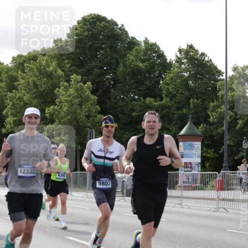 29.06.2025 - hella hamburg halbmarathon Jannik Wohlers http://msf.ph/oto/8215166 29.06.2025 09:49:54 Lombardsbrücke 1675, 1688, 1803, 2568, 2826, 3332, 4398, 4823, 5409, 5436, 5791, 5803, 6649, 6704, 7774, 8450, 9017, 9302, 9365, 9711, 10218, 10894, 11619, 11767, 12292, 12335, 12540, 12554, 12895, 13725, 14691, 14992, 15225, 15257, 15336, 15435, 15521, 16648, 16697, 17425, 17620, 17973, 18154, 18275, 18276, 19116, 19229 meine-sportfotos.de