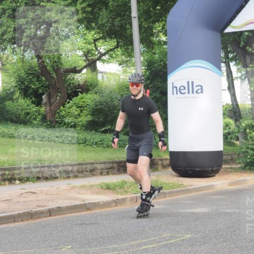 29.06.2025 - hella hamburg halbmarathon KatJ http://msf.ph/oto/8215264 29.06.2025 09:35:55 Zwischen KM18-KM19  meine-sportfotos.de