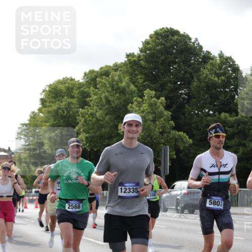 29.06.2025 - hella hamburg halbmarathon Jannik Wohlers http://msf.ph/oto/8215281 29.06.2025 09:49:54 Lombardsbrücke 1675, 1688, 1803, 2568, 2826, 3332, 4398, 4823, 5409, 5436, 5791, 5803, 6649, 6704, 7774, 8450, 9017, 9302, 9365, 9711, 10218, 10894, 11619, 11767, 12292, 12335, 12540, 12554, 12895, 13725, 14691, 14992, 15225, 15257, 15336, 15435, 15521, 16648, 16697, 17425, 17620, 17973, 18154, 18275, 18276, 19116, 19229 meine-sportfotos.de