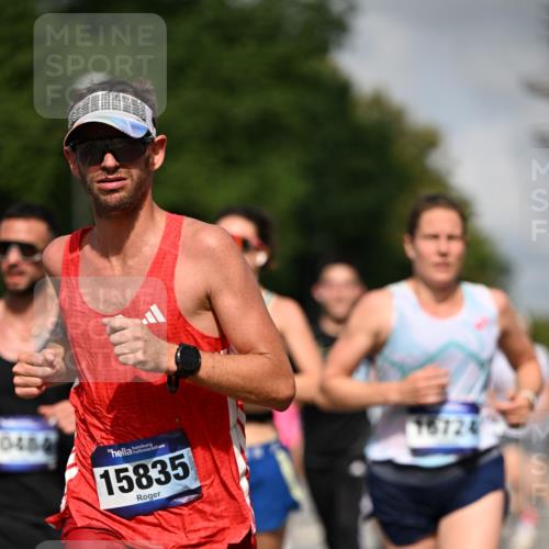 29.06.2025 - hella hamburg halbmarathon Dr. Thomas Lammeyer http://msf.ph/oto/8215330 29.06.2025 09:49:14 Kennedybrücke 57, 1686, 1707, 1894, 2525, 4463, 4812, 5187, 5550, 6495, 6878, 7055, 7186, 7880, 7965, 8062, 9345, 10453, 10484, 10876, 11120, 11199 meine-sportfotos.de