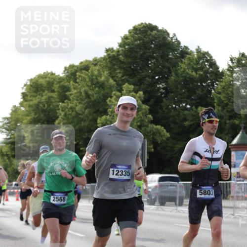 29.06.2025 - hella hamburg halbmarathon Jannik Wohlers http://msf.ph/oto/8215396 29.06.2025 09:49:54 Lombardsbrücke 1675, 1688, 1803, 2568, 2826, 3332, 4398, 4823, 5409, 5436, 5791, 5803, 6649, 6704, 7774, 8450, 9017, 9302, 9365, 9711, 10218, 10894, 11619, 11767, 12292, 12335, 12540, 12554, 12895, 13725, 14691, 14992, 15225, 15257, 15336, 15435, 15521, 16648, 16697, 17425, 17620, 17973, 18154, 18275, 18276, 19116, 19229 meine-sportfotos.de