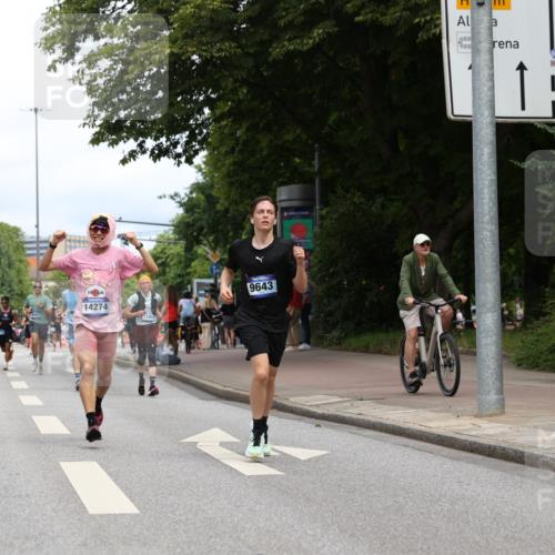29.06.2025 - hella hamburg halbmarathon Yannick Fuchs http://msf.ph/oto/8215561 29.06.2025 10:32:47 20KM 1042, 1615, 1688, 1710, 2745, 3530, 7152, 7154, 7229, 7743, 8002, 8571, 9171, 9643, 10793, 11952, 13900, 14274, 14688, 14992, 15303, 15382, 16075, 16698, 17623, 18276, 18277, 18529, 18584, 18723 meine-sportfotos.de