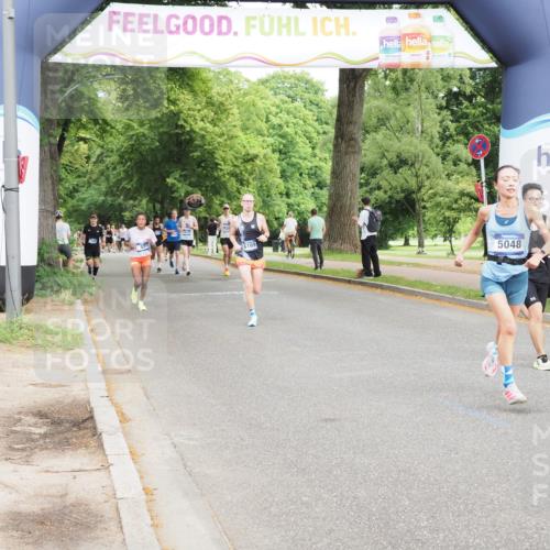 29.06.2025 - hella hamburg halbmarathon MichiJ http://msf.ph/oto/8215771 29.06.2025 10:23:38 Zwischen KM18-KM19 57, 4477, 5048, 5152, 9519, 11661, 14069, 17489 meine-sportfotos.de