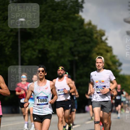 29.06.2025 - hella hamburg halbmarathon Dr. Thomas Lammeyer http://msf.ph/oto/8216003 29.06.2025 09:49:16 Kennedybrücke 57, 1686, 1707, 1894, 2525, 4463, 4812, 5187, 5550, 6495, 6878, 7055, 7186, 7880, 7965, 8062, 9345, 10453, 10484, 10876, 11199 meine-sportfotos.de