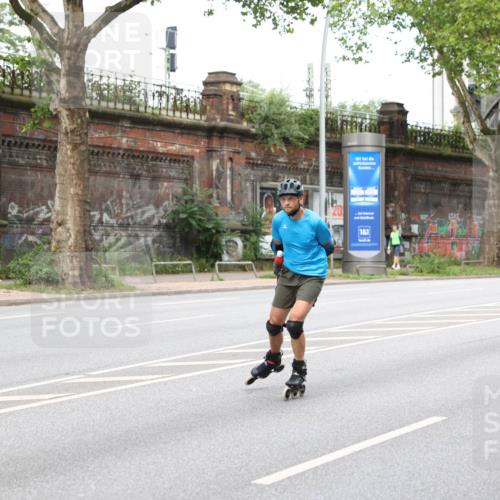 29.06.2025 - hella hamburg halbmarathon Yannick Fuchs http://msf.ph/oto/8216086 29.06.2025 09:19:47 20KM 161, 1, 1 meine-sportfotos.de