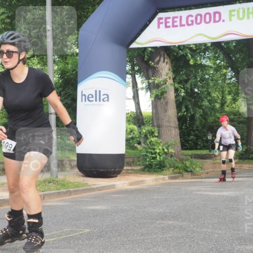 29.06.2025 - hella hamburg halbmarathon KatJ http://msf.ph/oto/8216110 29.06.2025 09:36:01 Zwischen KM18-KM19  meine-sportfotos.de