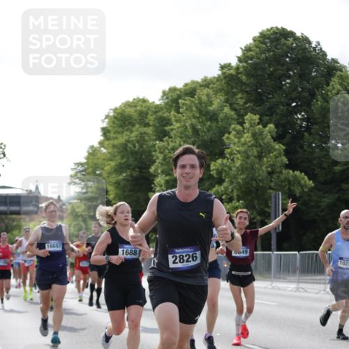 29.06.2025 - hella hamburg halbmarathon Jannik Wohlers http://msf.ph/oto/8216200 29.06.2025 09:49:57 Lombardsbrücke 1675, 1688, 1803, 1882, 2568, 2826, 3332, 4398, 4823, 5409, 5436, 5745, 5791, 5803, 6458, 6529, 6649, 6704, 7774, 8450, 9017, 9116, 9302, 9365, 9711, 10218, 11379, 11491, 11619, 11767, 12292, 12335, 12540, 12554, 12895, 13725, 14992, 15225, 15257, 15336, 15435, 15493, 15521, 16648, 16697, 16992, 17425, 17620, 17632, 18154, 18275, 18276, 19116, 19229 meine-sportfotos.de