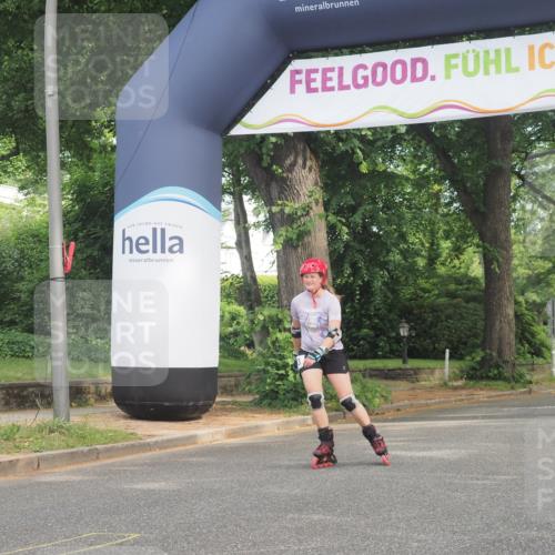 29.06.2025 - hella hamburg halbmarathon KatJ http://msf.ph/oto/8216206 29.06.2025 09:36:01 Zwischen KM18-KM19  meine-sportfotos.de