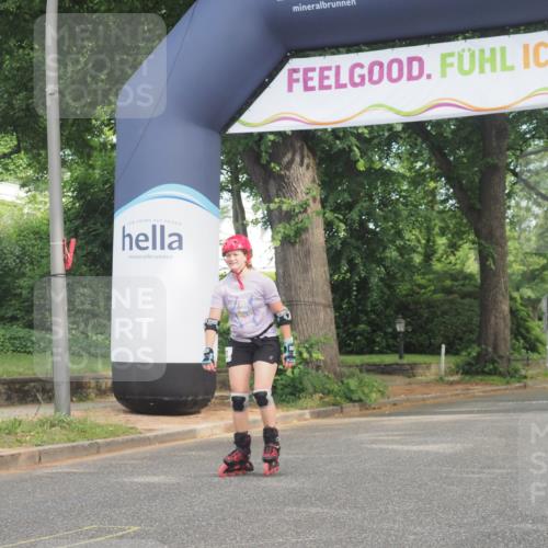 29.06.2025 - hella hamburg halbmarathon KatJ http://msf.ph/oto/8216282 29.06.2025 09:36:02 Zwischen KM18-KM19  meine-sportfotos.de