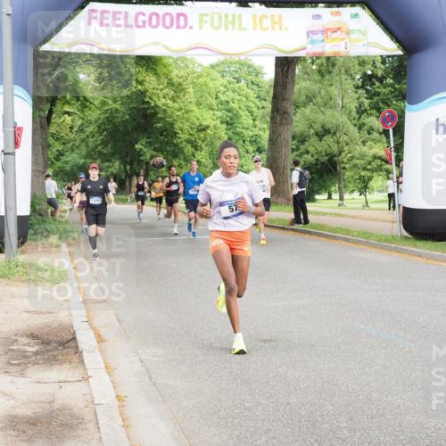 29.06.2025 - hella hamburg halbmarathon MichiJ http://msf.ph/oto/8216384 29.06.2025 10:23:41 Zwischen KM18-KM19 57, 4477, 5048, 6169, 9519, 11661 meine-sportfotos.de