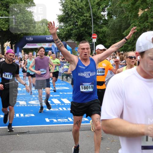 29.06.2025 - hella hamburg halbmarathon Zöllner http://msf.ph/oto/8216455 29.06.2025 10:51:25 Ziel 1817, 2364, 2411, 2636, 2718, 2946, 4814, 5820, 6657, 6776, 8316, 8989, 9214, 9656, 10480, 10667, 11124, 11422, 12016, 13047, 14865, 14994, 15950, 16357, 18019, 18489 meine-sportfotos.de