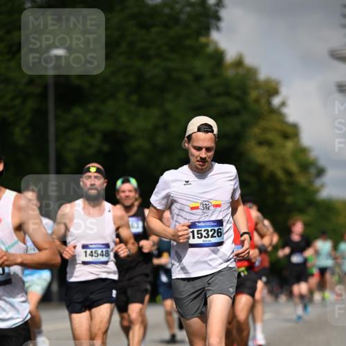 29.06.2025 - hella hamburg halbmarathon Dr. Thomas Lammeyer http://msf.ph/oto/8216461 29.06.2025 09:49:17 Kennedybrücke 57, 1686, 1707, 1894, 2525, 4463, 4812, 5187, 5550, 6169, 6495, 6878, 7055, 7186, 7845, 7880, 7965, 8062, 9345, 10453, 10484, 10876, 11199 meine-sportfotos.de