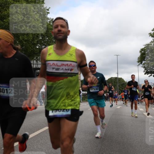 29.06.2025 - hella hamburg halbmarathon Yannick Fuchs http://msf.ph/oto/8216750 29.06.2025 10:45:44 20KM 2364, 2396, 2397, 2670, 2718, 2818, 2823, 4033, 4297, 4404, 4814, 4839, 4967, 5008, 5087, 5102, 6286, 6657, 6776, 7224, 7786, 8371, 8413, 8710, 8856, 9074, 9476, 9656, 9739, 9793, 9869, 10868, 11791, 12224, 12450, 12580, 13015, 13403, 13707, 13726, 13792, 13799, 14012, 14248, 14865, 14994, 15356, 15426, 15496, 15643, 15727, 15831, 15899, 16666, 17033, 17131, 17530, 17682, 17815, 17962, 17978, 17997, 18019, 18475, 18820, 18869, 18982, 19020 meine-sportfotos.de