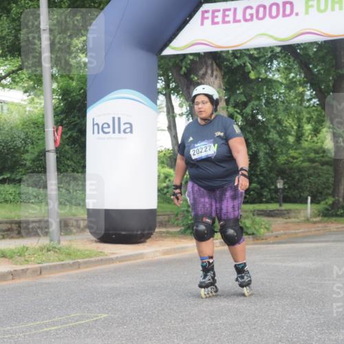 29.06.2025 - hella hamburg halbmarathon KatJ http://msf.ph/oto/8216806 29.06.2025 09:36:09 Zwischen KM18-KM19  meine-sportfotos.de