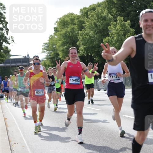 29.06.2025 - hella hamburg halbmarathon Jannik Wohlers http://msf.ph/oto/8216807 29.06.2025 09:50:01 Lombardsbrücke 1358, 1688, 1697, 1700, 1882, 2568, 2675, 2719, 2826, 3332, 4229, 4380, 4398, 4823, 5436, 5745, 5791, 5803, 6458, 6529, 6649, 8450, 9017, 9116, 9302, 9365, 10218, 11379, 11491, 11619, 11767, 12292, 12335, 12895, 13725, 14783, 14798, 14992, 15225, 15257, 15493, 16648, 16697, 16820, 16992, 17425, 17516, 17632, 18154, 18275, 18723, 19046, 19116, 19229 meine-sportfotos.de