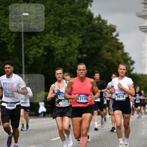29.06.2025 - hella hamburg halbmarathon Dr. Thomas Lammeyer http://msf.ph/oto/8216820 29.06.2025 10:12:49 Kennedybrücke 1147, 1188, 2427, 2978, 4859, 5100, 5885, 6590, 6674, 6918, 7198, 7348, 7453, 9457, 9616, 9718, 9823, 9951, 9958, 9966, 10092, 10609, 10857 meine-sportfotos.de