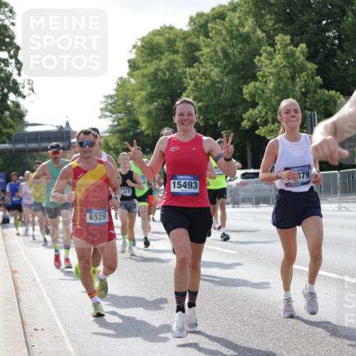 29.06.2025 - hella hamburg halbmarathon Jannik Wohlers http://msf.ph/oto/8216862 29.06.2025 09:50:02 Lombardsbrücke 1209, 1358, 1688, 1697, 1700, 1882, 2568, 2675, 2719, 2826, 3332, 4229, 4380, 4398, 4823, 5436, 5745, 5791, 5803, 6458, 6529, 6649, 7026, 8450, 9017, 9116, 9302, 9365, 10218, 11379, 11491, 11619, 11767, 12292, 12335, 12895, 13725, 14783, 14798, 14992, 15257, 15493, 16697, 16820, 16992, 17251, 17425, 17516, 17632, 18154, 18449, 18723, 19046, 19116, 19229 meine-sportfotos.de