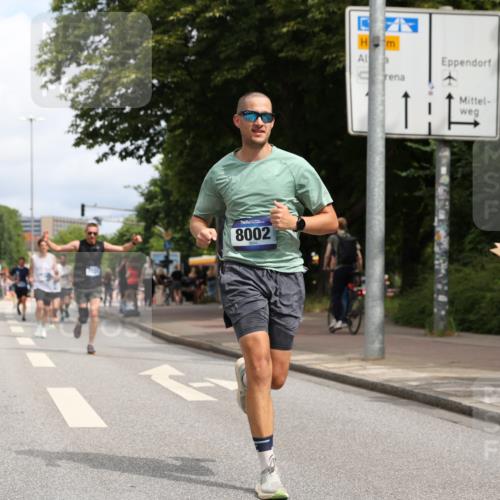 29.06.2025 - hella hamburg halbmarathon Yannick Fuchs http://msf.ph/oto/8216930 29.06.2025 10:32:54 20KM 1042, 1615, 1688, 1710, 2296, 2745, 2849, 3530, 4148, 6095, 7110, 7229, 7743, 8002, 8091, 8571, 9171, 9643, 11049, 11952, 12915, 13755, 14274, 14688, 14992, 16075, 17623, 18276, 18529, 18584, 18723 meine-sportfotos.de
