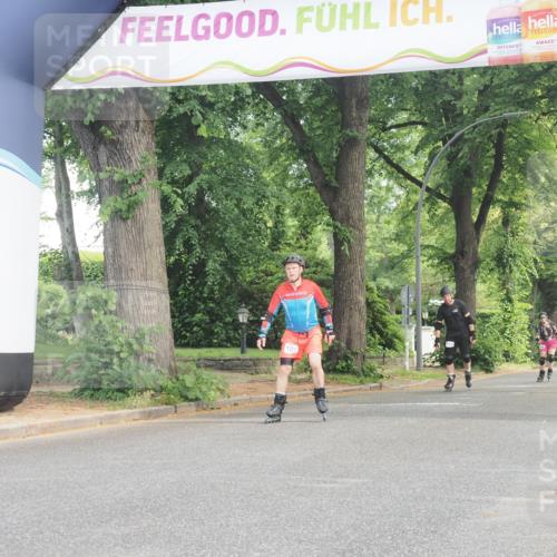 29.06.2025 - hella hamburg halbmarathon KatJ http://msf.ph/oto/8216981 29.06.2025 09:36:16 Zwischen KM18-KM19  meine-sportfotos.de