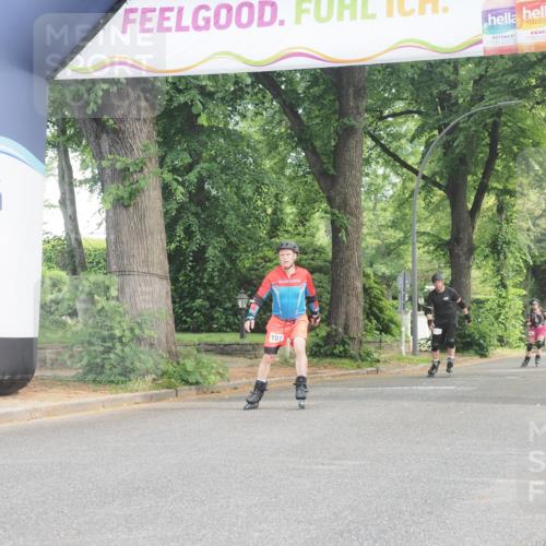29.06.2025 - hella hamburg halbmarathon KatJ http://msf.ph/oto/8217023 29.06.2025 09:36:16 Zwischen KM18-KM19  meine-sportfotos.de