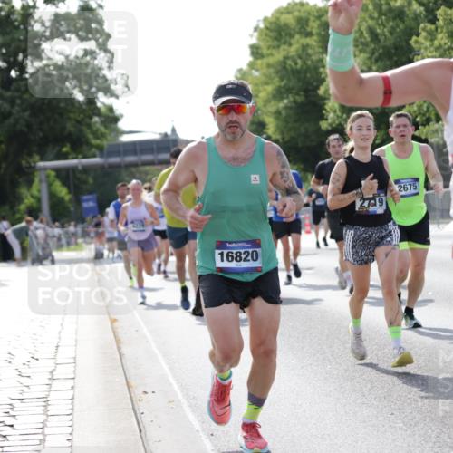 29.06.2025 - hella hamburg halbmarathon Jannik Wohlers http://msf.ph/oto/8217099 29.06.2025 09:50:04 Lombardsbrücke 1209, 1358, 1688, 1697, 1700, 1882, 2568, 2675, 2719, 2826, 4205, 4229, 4380, 4398, 4823, 5436, 5472, 5508, 5745, 5791, 5803, 6458, 6529, 6649, 7026, 8450, 9017, 9116, 9365, 10218, 10922, 11379, 11491, 11619, 12292, 12335, 13725, 14783, 14798, 14992, 15257, 15493, 16697, 16820, 16992, 17251, 17425, 17516, 17632, 18154, 18449, 18723, 19046, 19116, 19229 meine-sportfotos.de
