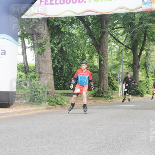 29.06.2025 - hella hamburg halbmarathon KatJ http://msf.ph/oto/8217128 29.06.2025 09:36:16 Zwischen KM18-KM19  meine-sportfotos.de