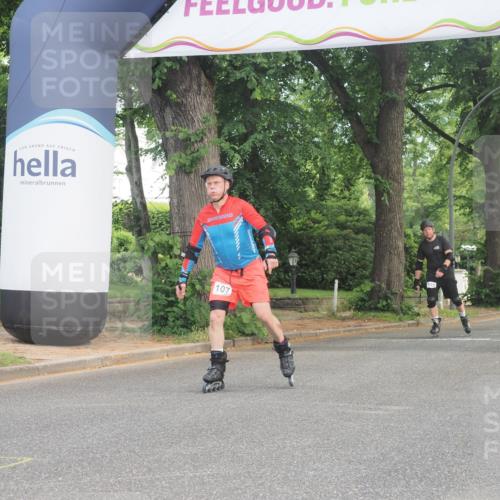 29.06.2025 - hella hamburg halbmarathon KatJ http://msf.ph/oto/8217240 29.06.2025 09:36:17 Zwischen KM18-KM19  meine-sportfotos.de