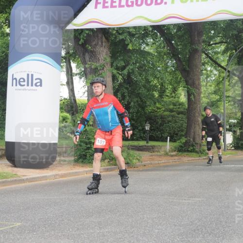 29.06.2025 - hella hamburg halbmarathon KatJ http://msf.ph/oto/8217276 29.06.2025 09:36:17 Zwischen KM18-KM19  meine-sportfotos.de