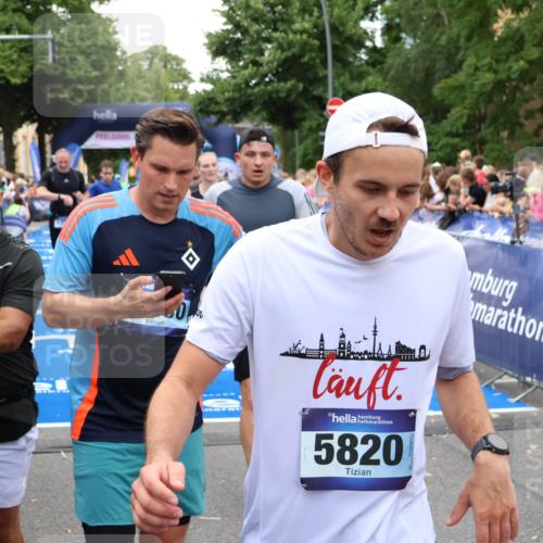 29.06.2025 - hella hamburg halbmarathon Zöllner http://msf.ph/oto/8217430 29.06.2025 10:51:36 Ziel 1335, 5008, 7943, 10691, 13327, 13403, 17131, 19007 meine-sportfotos.de