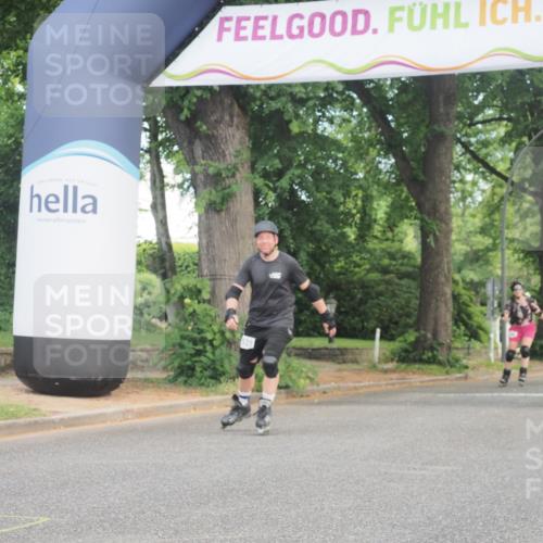 29.06.2025 - hella hamburg halbmarathon KatJ http://msf.ph/oto/8217485 29.06.2025 09:36:18 Zwischen KM18-KM19  meine-sportfotos.de